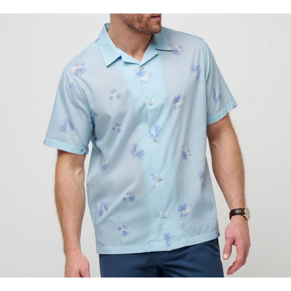 Travis Mathew Casino Holiday Button-Up Shirt Mens L Light Blue Lightweight NEW